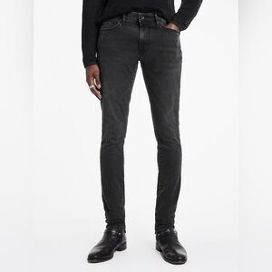 NWT John Varvatos Wight Rock and Rolla Wash jeans 31.